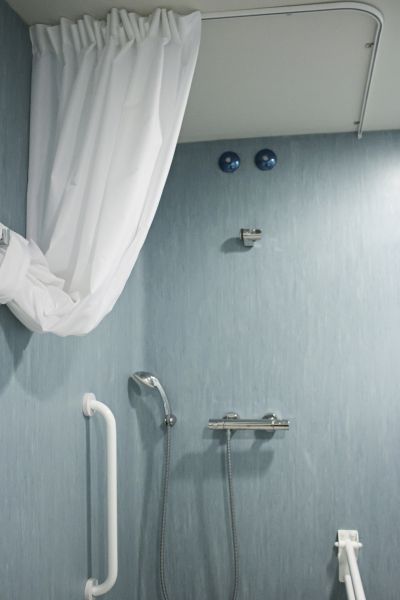 Cost of Senior Shower Installation in Milwaukee